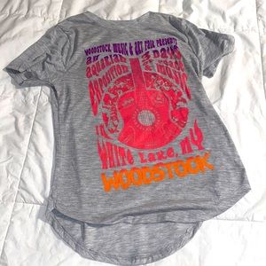 Woodstock NWOT grey basic tee